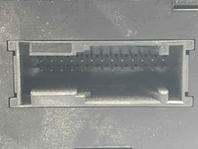 Load image into Gallery viewer, Radio  BMW 540I 1997 - NW7387
