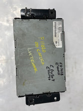 Load image into Gallery viewer, Radio Cadillac Catera 2000 - NW134401
