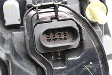 Load image into Gallery viewer, HEADLIGHT LAMP ASSEMBLY Audi A4 S4 99 00 01 02 Left - 609952
