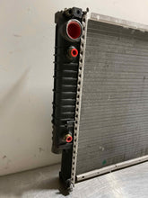 Load image into Gallery viewer, RADIATOR BMW 325i 325i 1988 88 1989 89 1990 90 19991 91 1992 92 93 Auto - NW131946
