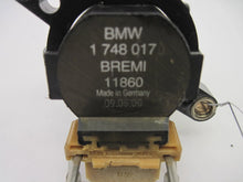 Load image into Gallery viewer, IGNITION COIL BMW 320i 850i M5 X5 Z3 Z8 1995 95 96 - 03 - 613277
