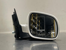 Load image into Gallery viewer, SIDE VIEW MIRROR VW PASSAT 1998 98 1999 99  Right - NW53824
