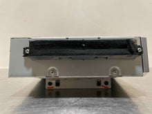 Load image into Gallery viewer, Radio Display Volvo S40 2004 04 2005 05 2006 06 - NW140298
