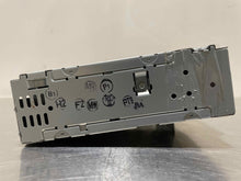 Load image into Gallery viewer, Radio Display Volvo S40 2004 04 2005 05 2006 06 - NW140298

