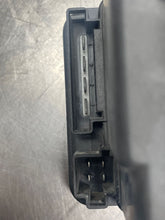 Load image into Gallery viewer, Vacuum Pump  MERCEDES CLK 2000 - NW189250
