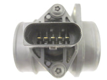 Load image into Gallery viewer, Mass Air Flow Sensor Meter MAF A4 TT Beetle Golf Golf Cabriolet 00-07 - 616451
