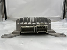 Load image into Gallery viewer, Radio  SAAB 9-3 2007 - NW139552
