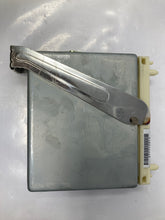 Load image into Gallery viewer, TRANSMISSION COMPUTER Volvo S70 V70 1998 98 - NW39253
