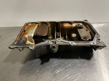 Load image into Gallery viewer, OIL PAN Mazda Tribute 6 03 04 05 06 08 - NW119630
