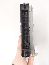 Load image into Gallery viewer, TRANSMISSION COMPUTER Volvo S60 V70 XC90 05 06 07 - NW39221
