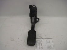 Load image into Gallery viewer, ELECTRONIC PEDAL ASSEMBLY Toyota FJ Cruiser 2007 07 - 625739
