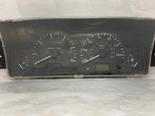 Load image into Gallery viewer, SPEEDOMETER CLUSTER Discovery 1999 99 2000 00 01 02 - NW161594
