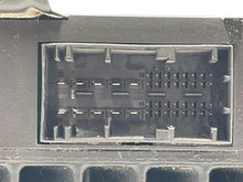 Load image into Gallery viewer, Radio  LAND ROVER 2002 - NW7548
