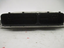 Load image into Gallery viewer, ECU ECM COMPUTER Volkswagen Passat 2002 02 6 Cylinder - 636833
