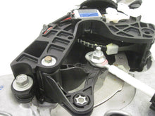 Load image into Gallery viewer, 2006 Honda Civic Floor Shifter - 637964
