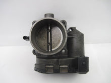 Load image into Gallery viewer, THROTTLE BODY Beetle Jetta Golf 99 00 01 02 03 04 05 06 - 638751
