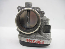 Load image into Gallery viewer, THROTTLE BODY BMW 320I 325I 525I X3 Z3 Z4 01 02 03 - 06 - 642673
