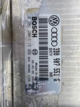 Load image into Gallery viewer, ECU ECM COMPUTER Audi A4 2000 00 2.8L - NW58710
