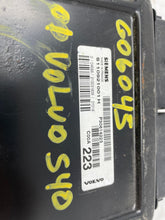 Load image into Gallery viewer, ECU ECM COMPUTER Volvo V40 2001 01 02 03 - NW62991
