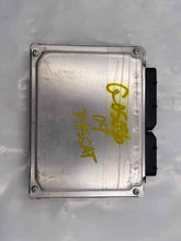 Load image into Gallery viewer, ECU ECM COMPUTER Volkswagen PASSAT 2004 04 2.8 V6 - NW62804
