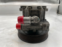 Load image into Gallery viewer, POWER STEERING PUMP Range Rover 1999 99 2000 00 - NW163990
