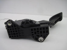 Load image into Gallery viewer, ELECTRONIC PEDAL ASSEMBLY Subaru Legacy 2011 11 - 647360
