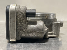 Load image into Gallery viewer, THROTTLE BODY BMW 530i 330i 525i 323i 325i Z4 2006 06 2007 07 2008 08 - NW177782
