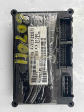Load image into Gallery viewer, TRANSFER CASE CONTROL MODULE COMPUTER Rainier Trailblazer 9-7x 06-09 - NW27125
