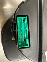 Load image into Gallery viewer, SPEEDOMETER CLUSTER Passat 2001 01 2002 02 - NW162207
