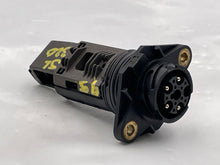 Load image into Gallery viewer, Mass Air Flow Sensor Meter MAF C220 C250D C280 C36 E300d E320 94-96 - NW5334
