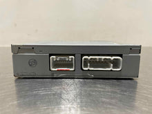Load image into Gallery viewer, Radio  LEXUS IS300 2004 - NW138115
