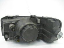 Load image into Gallery viewer, HEADLIGHT LAMP ASSEMBLY Freelander 2002 02 2003 03 Right - 658413
