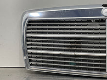 Load image into Gallery viewer, GRILL Mercedes 190 1984 84 85 86 87 88 89 90 91 92 93 - NW98567
