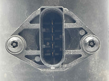 Load image into Gallery viewer, Mass Air Flow Sensor Meter MAF 540i 740i 740il X5 Z8 99-03 - NW4926
