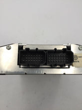 Load image into Gallery viewer, Radio Volkswagen Phaeton 2004 - NW140209

