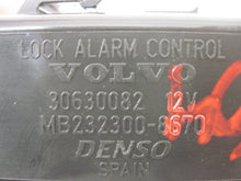 Load image into Gallery viewer, Miscellaneous Volvo V40 2004 04 - 661522
