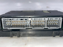 Load image into Gallery viewer, BODY CONTROL MODULE Freelander 2002 02 2003 03 04 05 - NW37167

