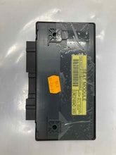 Load image into Gallery viewer, MEMORY SEAT MODULE XJ8 1998 98 99 00 01 02 03 - NW33213
