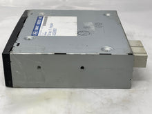 Load image into Gallery viewer, NAV PLAYER LS LS6 LS8 Navigator 2004 04 2005 05 2006 06 - NW104532
