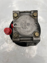 Load image into Gallery viewer, POWER STEERING PUMP S Type 2001 01 2002 02 03 04 - 08 - NW163538
