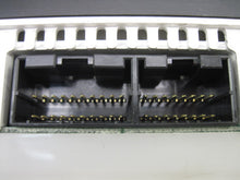 Load image into Gallery viewer, SPEEDOMETER CLUSTER Discovery 1999 99 2000 00 01 02 - 668579
