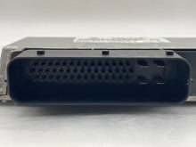 Load image into Gallery viewer, Transfer Case Computer Volkswagen Touareg 2004 04 2005 05 - NW38896
