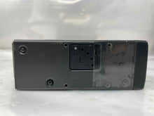 Load image into Gallery viewer, REMOTE CD CHANGER C230 C240 C280 C32 C320 C350 C55 CL500 CL55 03-07 - NW139032
