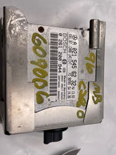 Load image into Gallery viewer, THROTTLE CONTROL COMPUTER MERCEDES 1994 95 96 97 - NW61028
