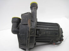 Load image into Gallery viewer, AIR INJECTION PUMP SMOG Audi TT A4 A6 Golf Toureg Jetta 00 01 02 03 04 05 - 09 - 672794
