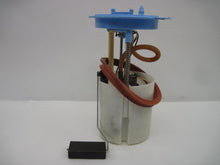 Load image into Gallery viewer, Fuel Pump Volkswagen Jetta Golf EOS 2009 09 2010 10 2011 11 2012 12 13 - 673360
