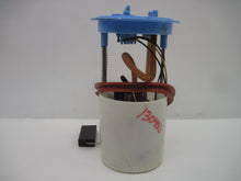 Load image into Gallery viewer, Fuel Pump Volkswagen Jetta Golf EOS 2009 09 2010 10 2011 11 2012 12 13 - 673360
