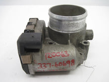 Load image into Gallery viewer, THROTTLE BODY Beetle Jetta Golf 99 00 01 02 03 04 05 06 - 673511
