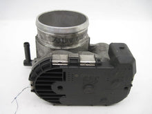 Load image into Gallery viewer, THROTTLE BODY Beetle Jetta Golf 99 00 01 02 03 04 05 06 - 674142
