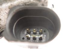 Load image into Gallery viewer, THROTTLE BODY Beetle Jetta Golf 99 00 01 02 03 04 05 06 - 674142
